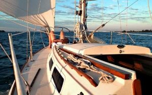 Marine Surveys by Stateline Marine Surveyors, James T. Seith, SAMS� SA, Richmond, Illinois, USA